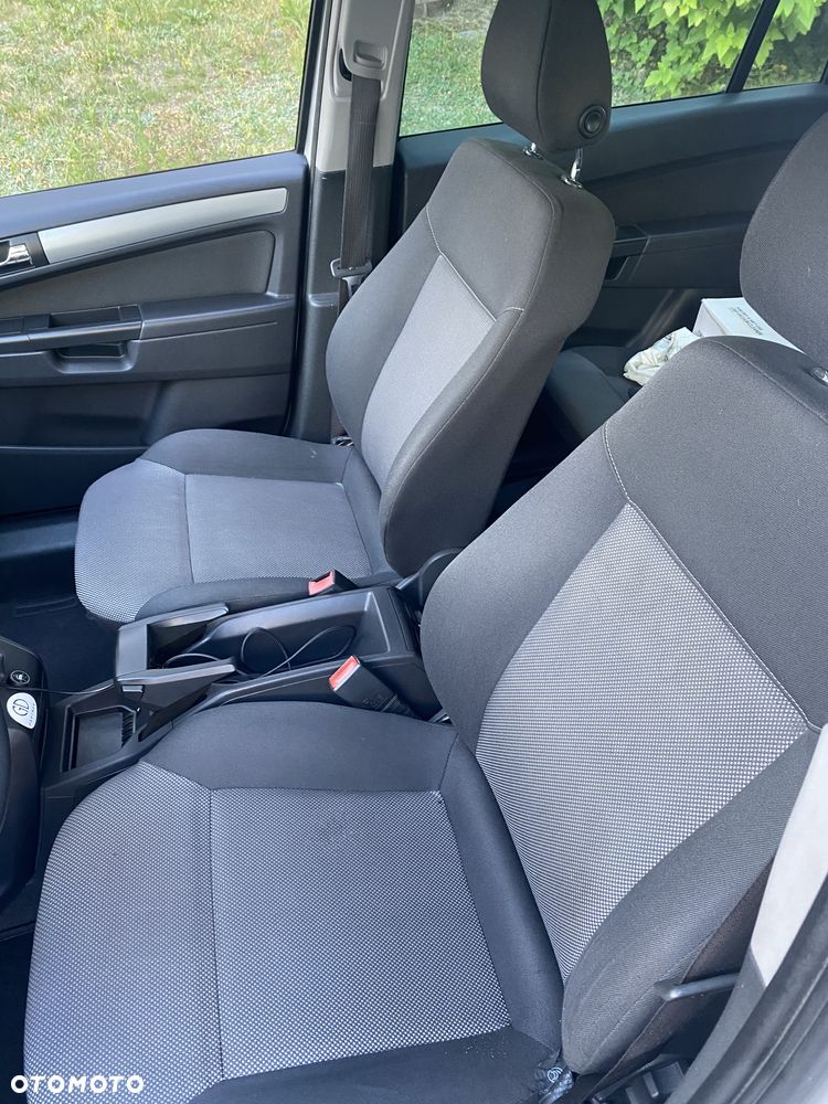 Opel Zafira 1.8 Cosmo EU5 - 13