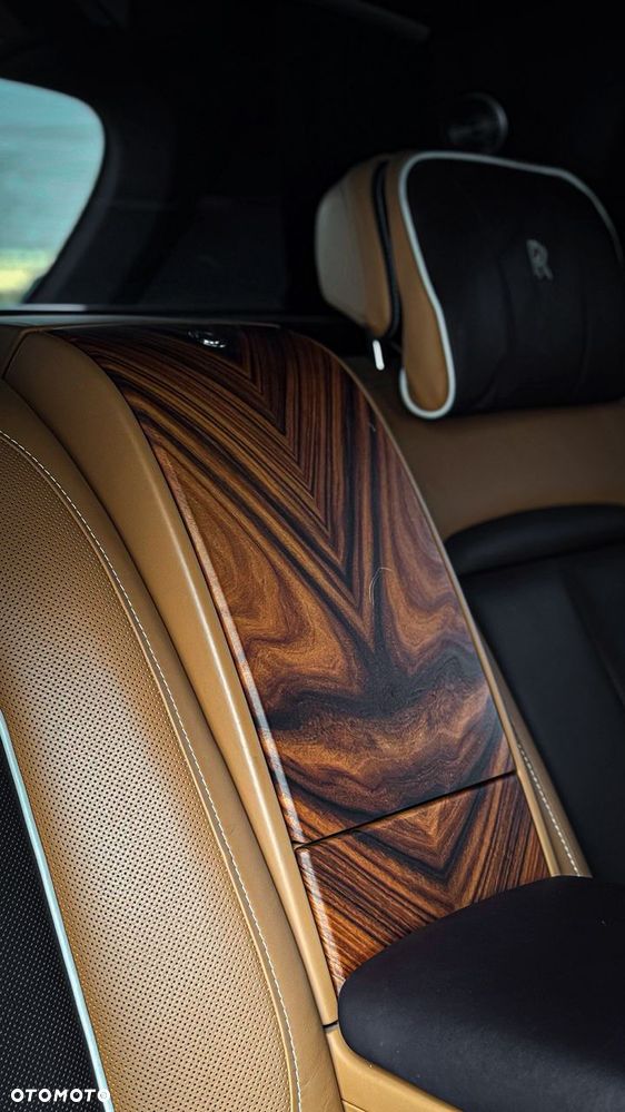 Rolls-Royce Cullinan - 19
