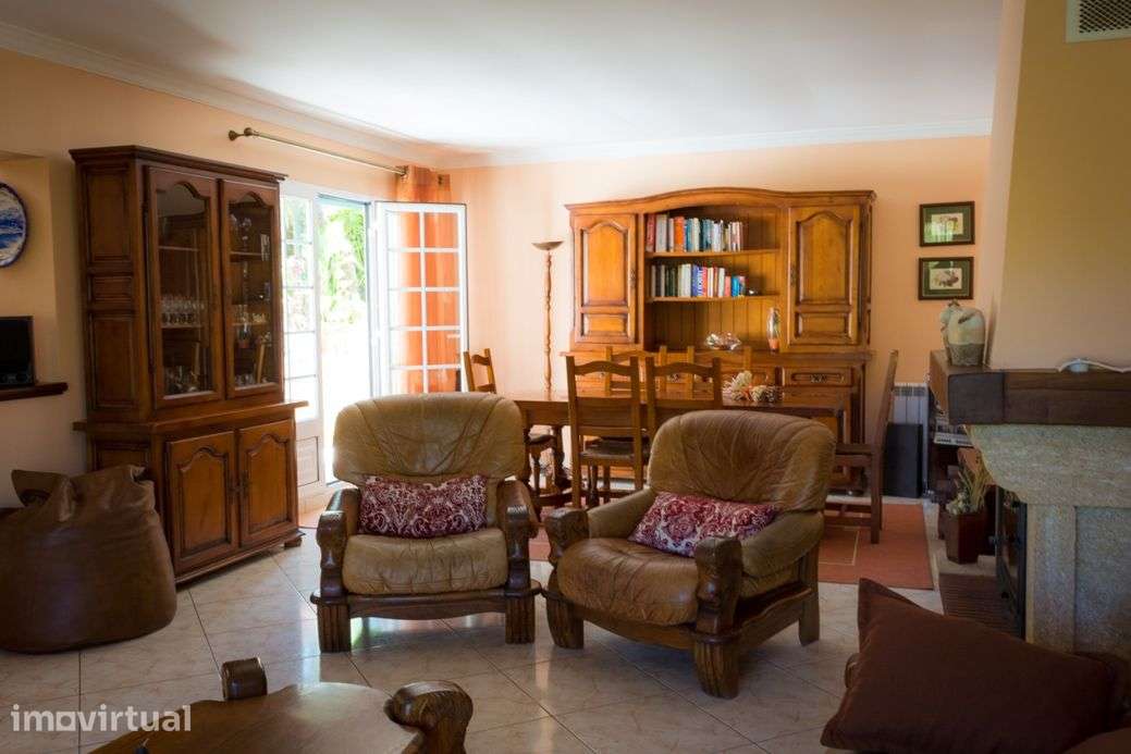 Moradia T4 com Piscina e Jardim ferias ou temporadas cabeceiras basto - Grande imagem: 3/23