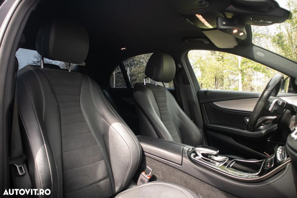 Mercedes-Benz E 220 d 9G-TRONIC - 2