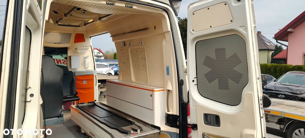Mercedes-Benz Sprinter 316 Ambulans - 16