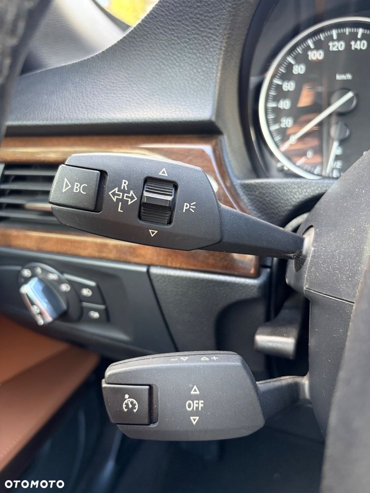 BMW Seria 3 320i Edition Exclusive - 16