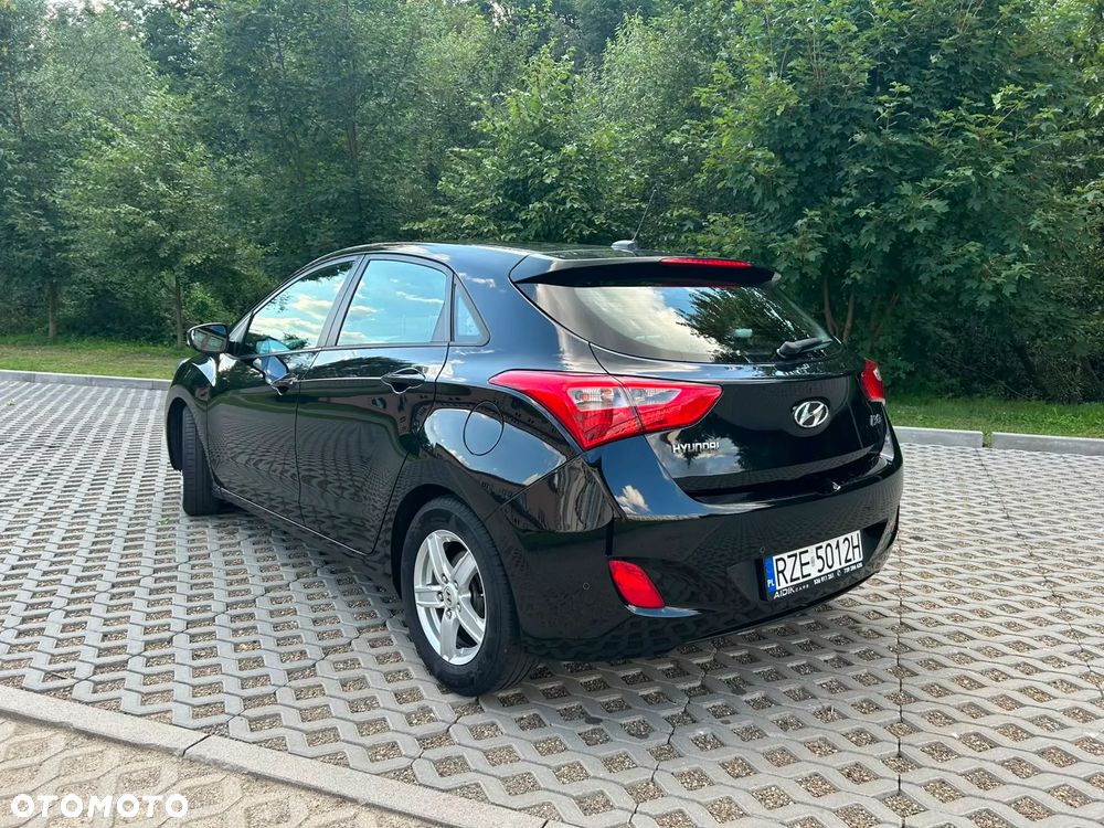 Hyundai i30 blue 1.4 Trend - 4