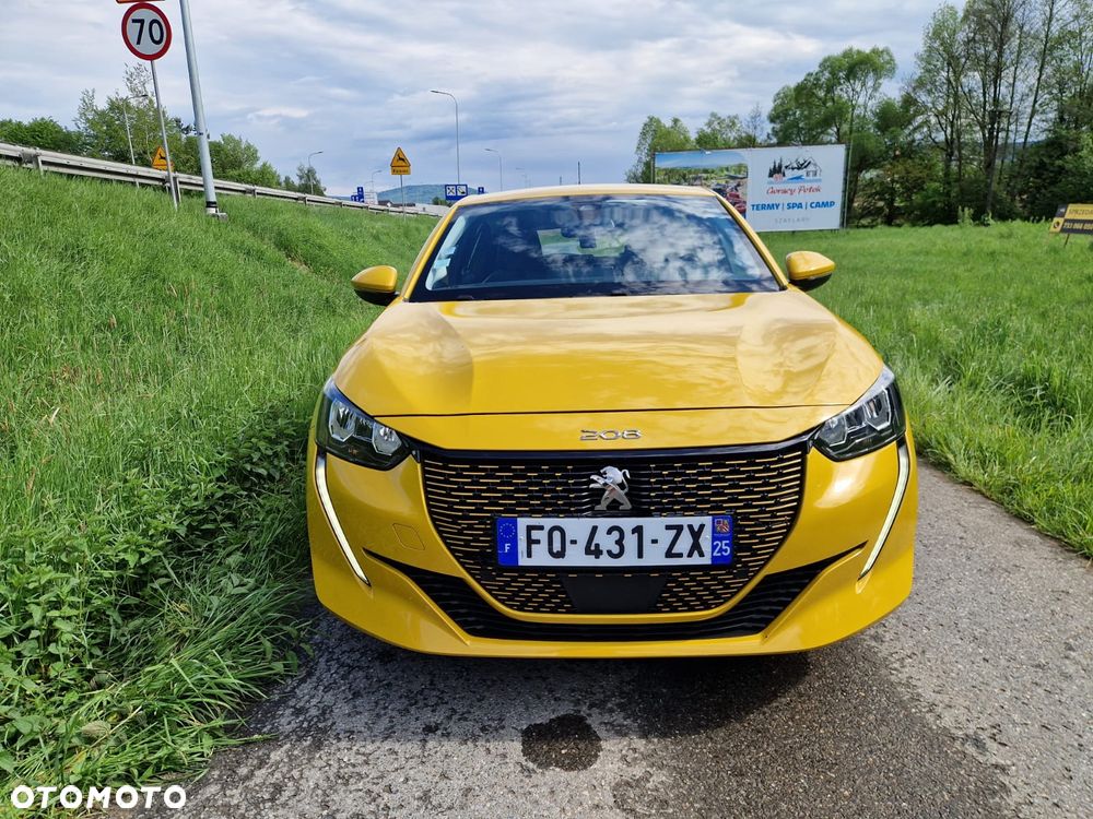 Peugeot 208 - 4