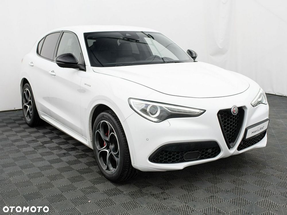 Alfa Romeo Stelvio - 4
