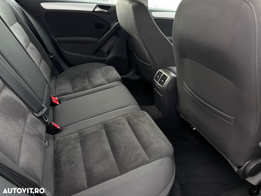 Volkswagen Golf 1.4 TSI BlueMotion Technology DSG Highline - 11