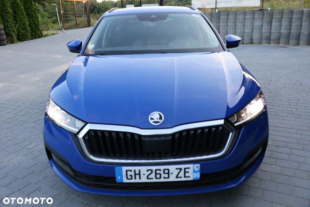 Skoda Octavia 2.0 TDI DSG Ambition - 3