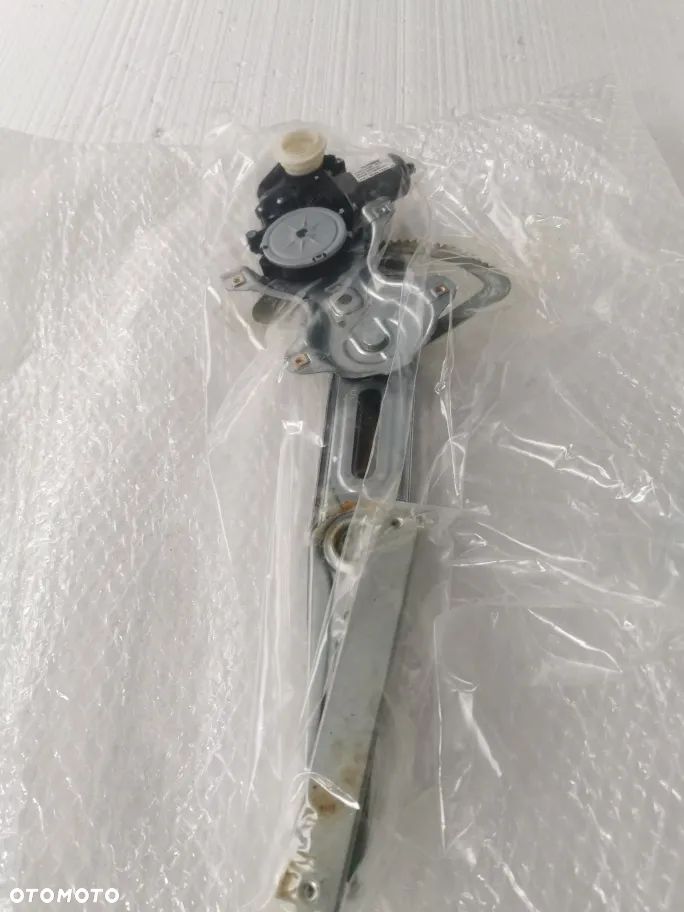 Toyota Auris   podnośnik szyby 69810-02310 - 1