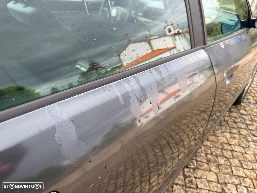 Audi A4 Avant 1.9 TDI Attraction - 11