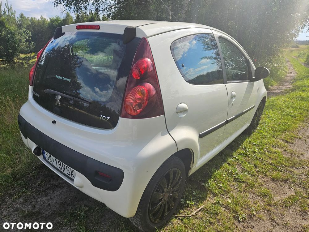 Peugeot 107 1.0 Trendy - 2