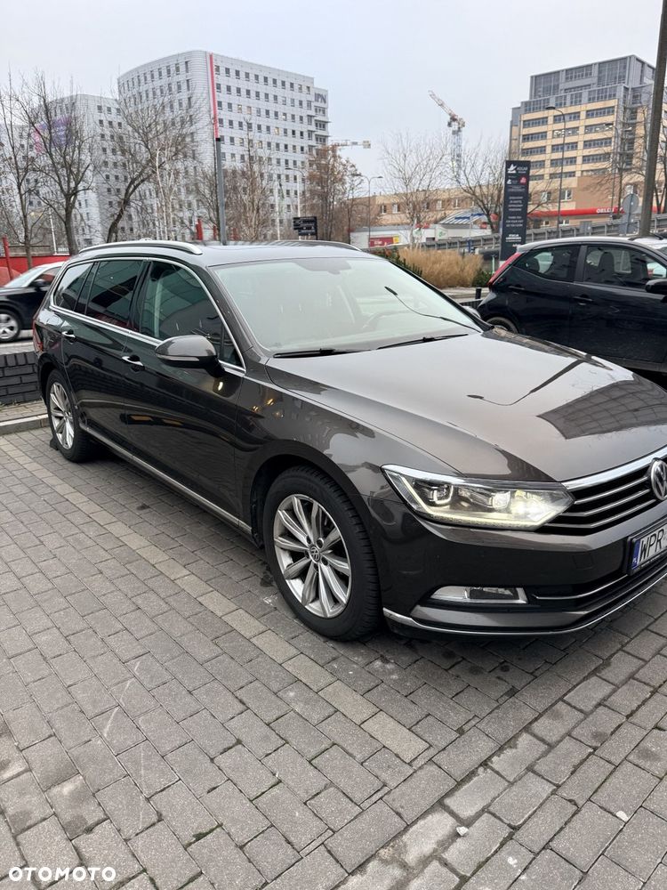 Volkswagen Passat 1.6 TDI SCR DSG Business - 25