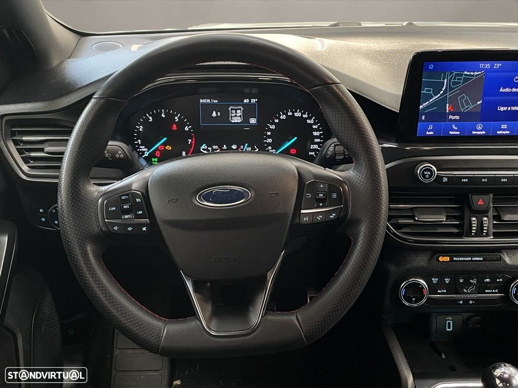 Ford Focus 1.0 EcoBoost ST-Line - 10