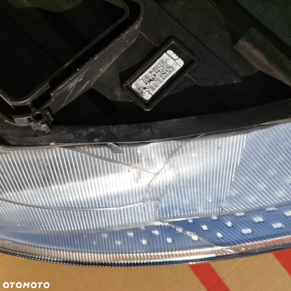 focus mk3 lewy przód lampa - 2