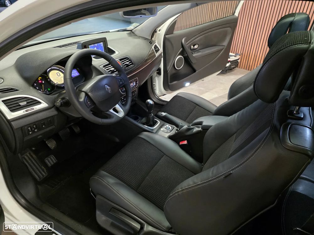 Renault Mégane Coupe 1.5 dCi Dynamique S - 10