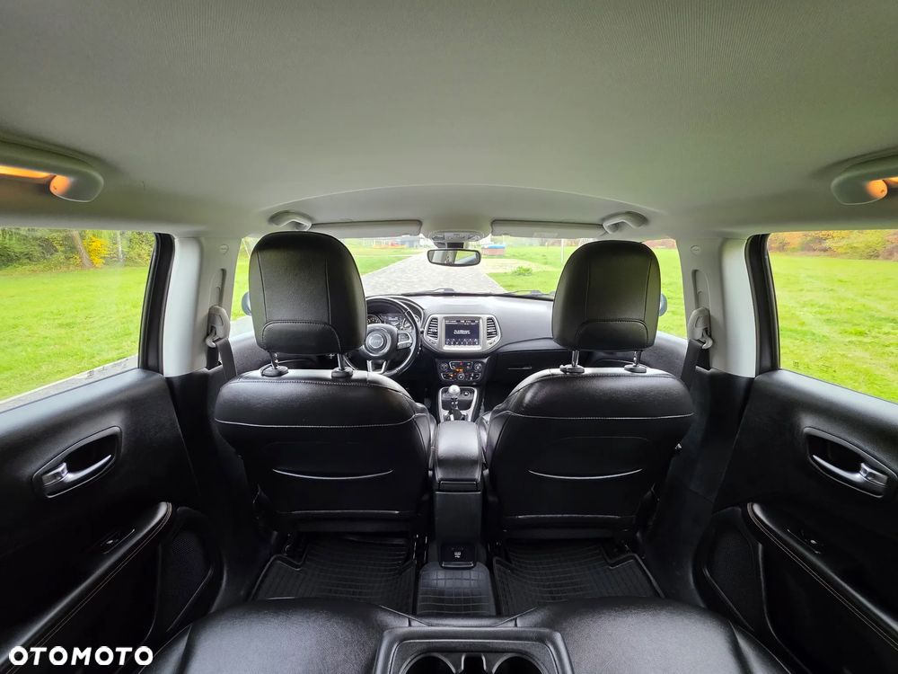 Jeep Compass - 11
