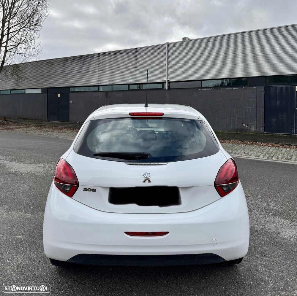 Peugeot 208 1.2 PureTech Signature - 6