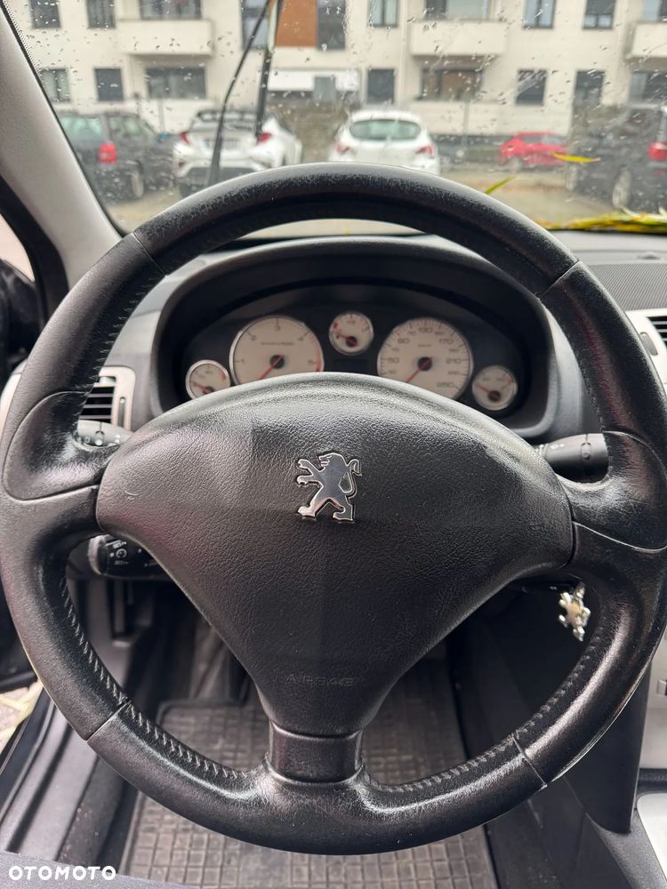 Peugeot 407 - 9