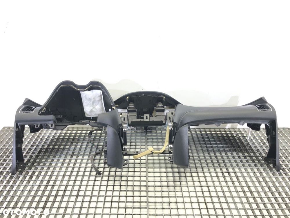 KOKPIT  INFINITI Q50 2013 - 2022 2.0 T 155 kW [211 KM] benzyna 2014 - 2022 - 4