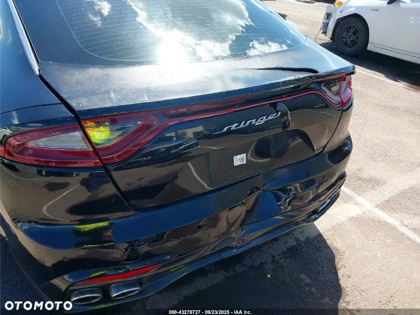 Kia Stinger 2.0 T-GDI XL - 10