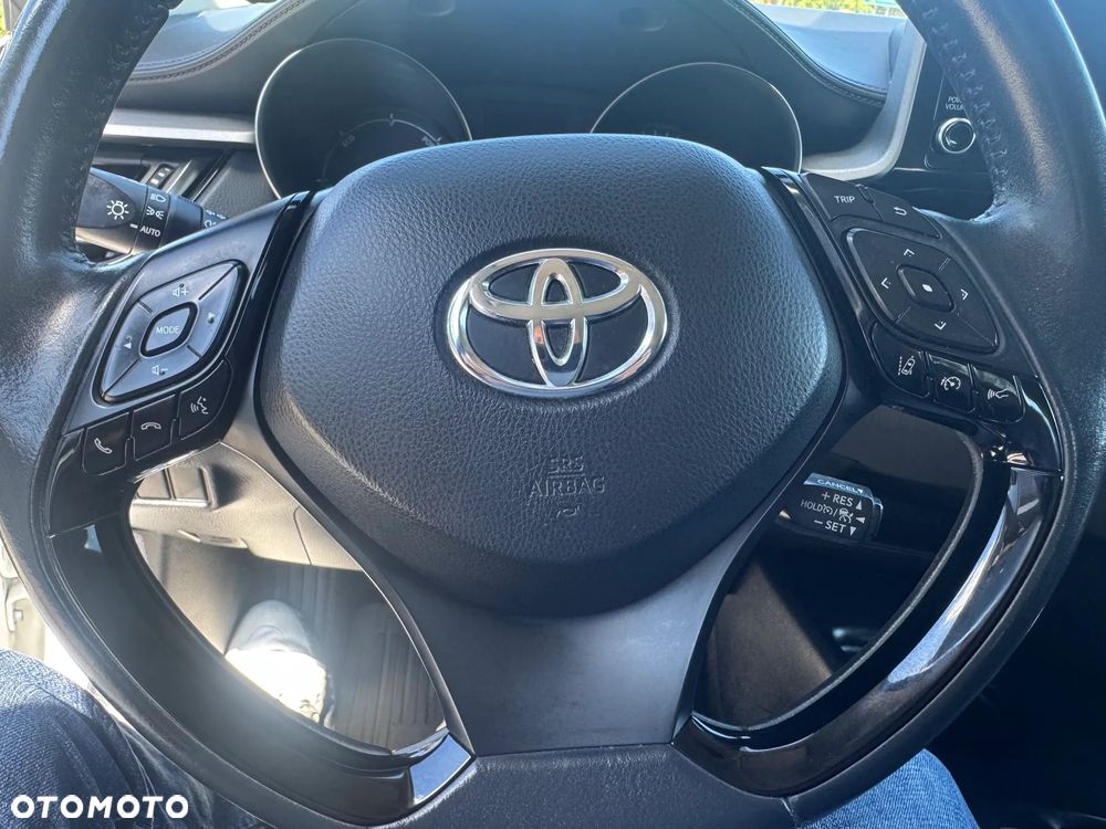 Toyota C-HR 1.8 Hybrid GPF Comfort - 11