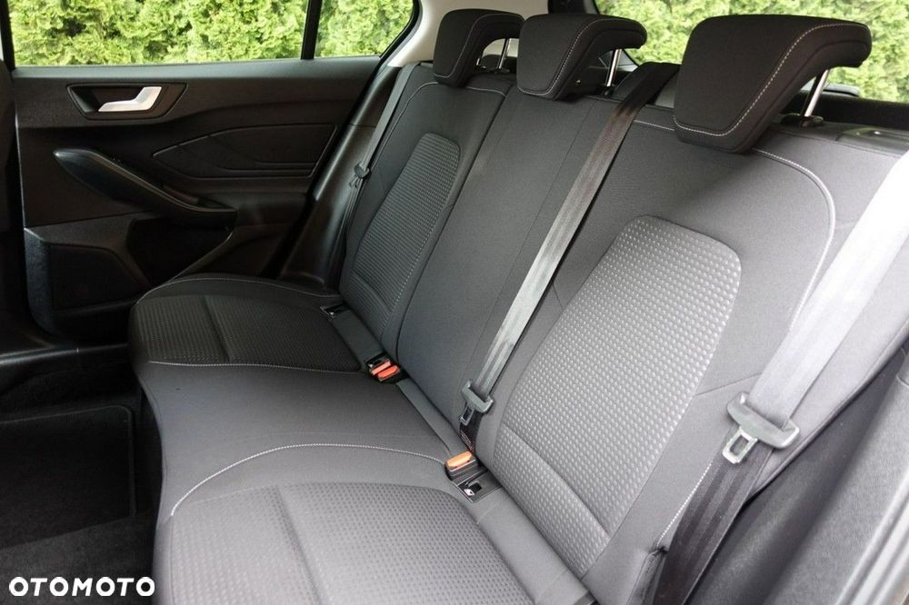 Ford Focus - 23