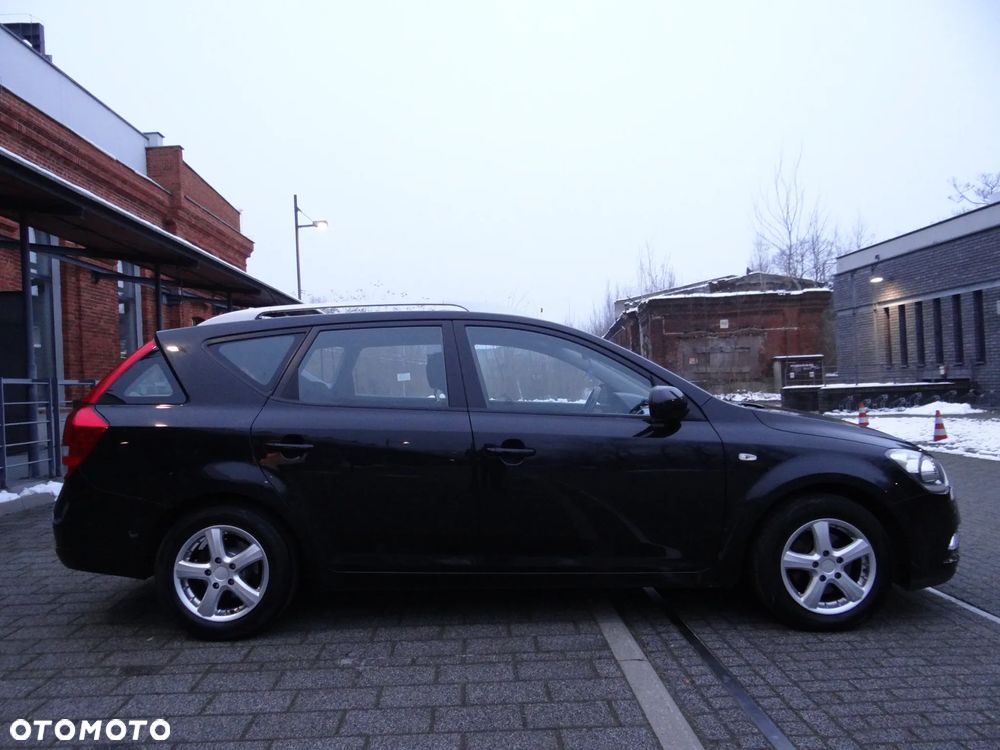 Kia Ceed 1.4 Comfort + - 7