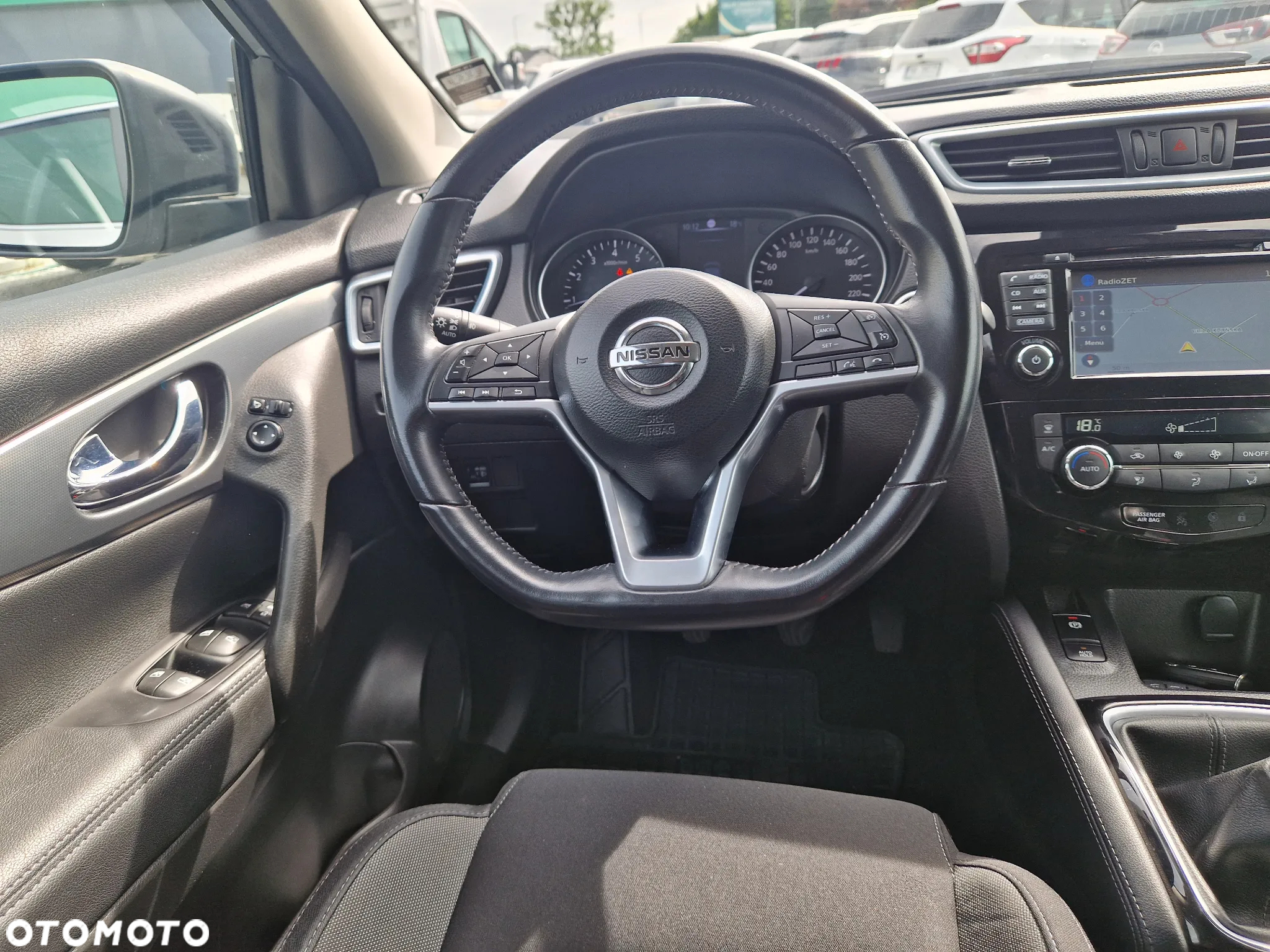 Nissan Qashqai - 12