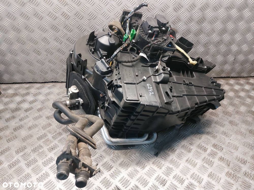 OBUDOWA DMUCHAWY NAWIEWU + DMUCHAWA VOLVO XC60 I EUROPA 31332321 - 1