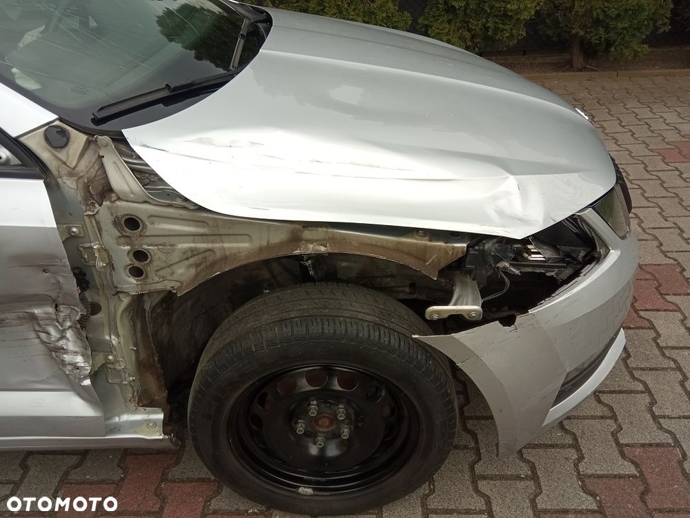 Skoda Octavia 2.0 TDI Clever - 22