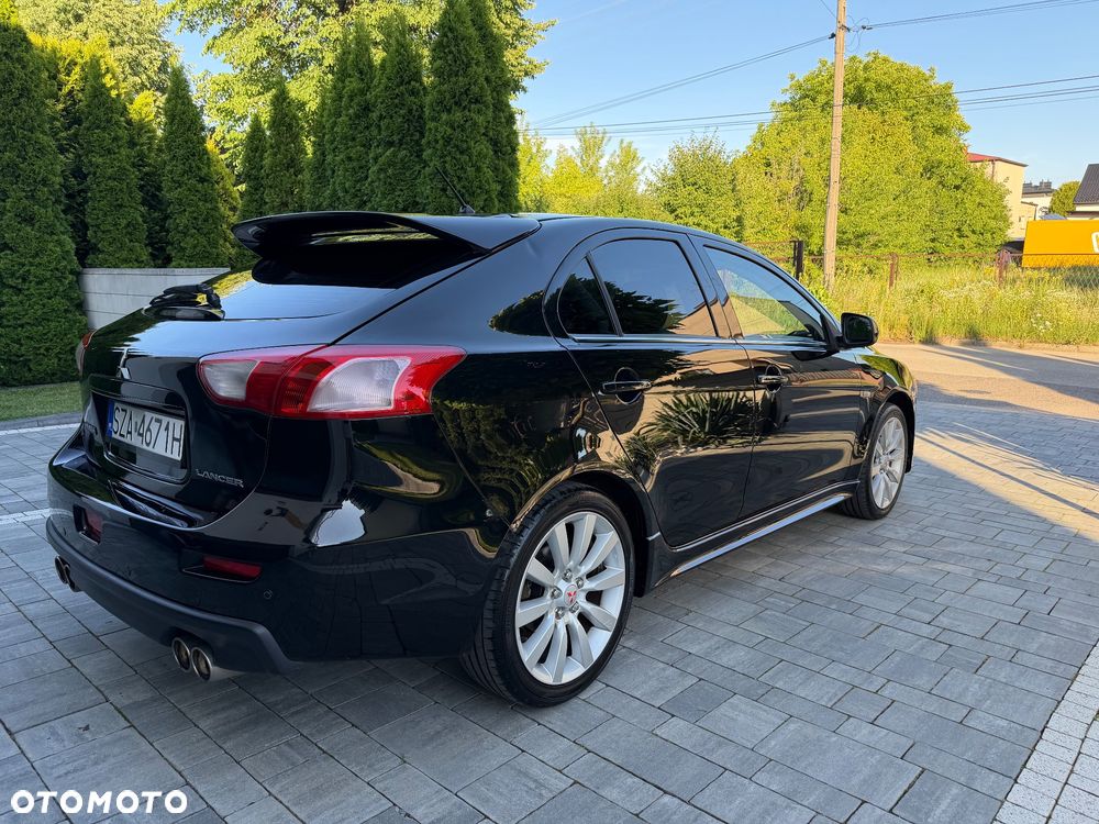 Mitsubishi Lancer - 12