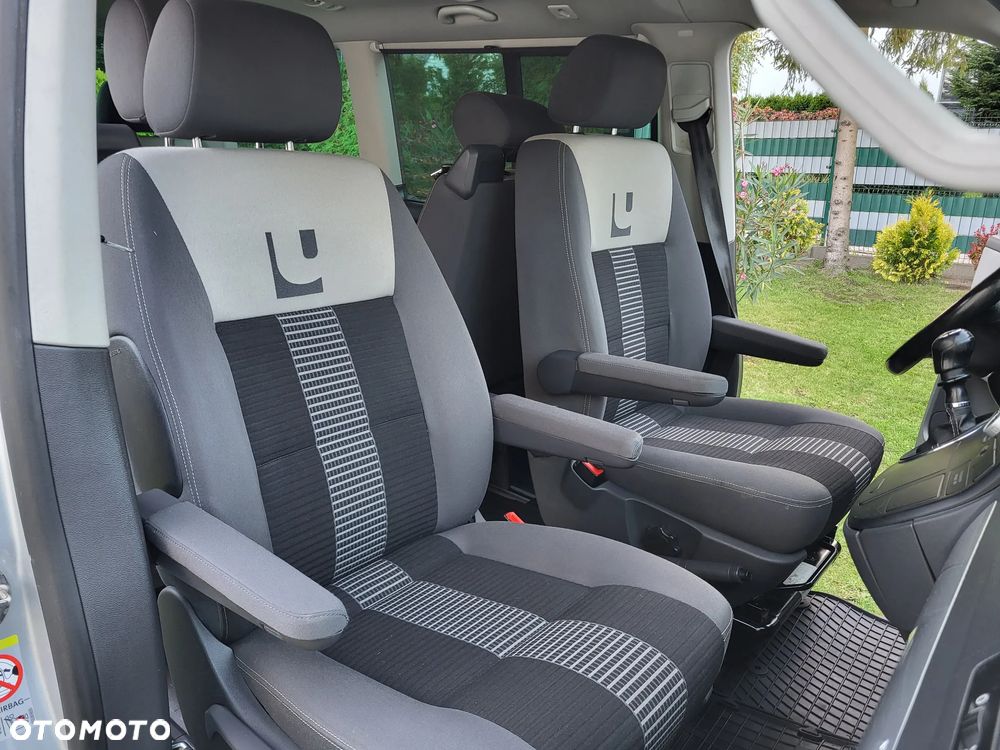 Volkswagen Multivan - 13