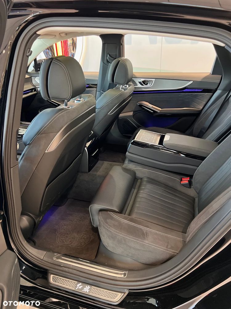 Hongqi H9 - 9