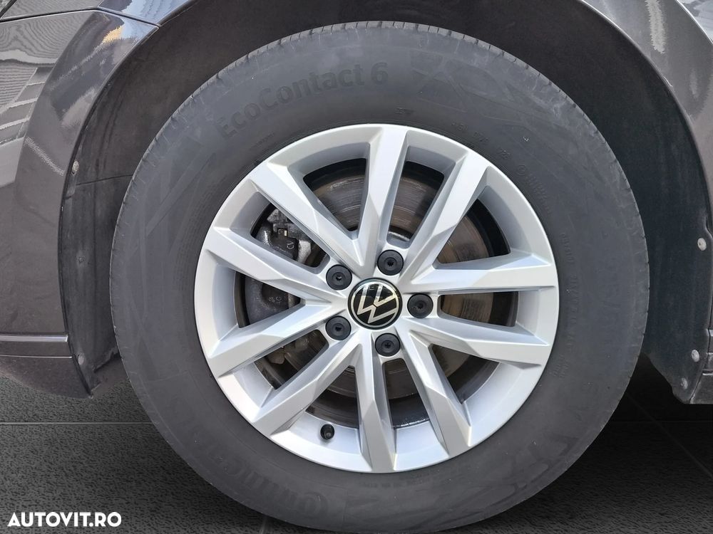 Volkswagen Passat - 23