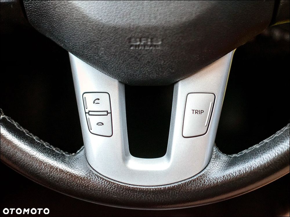Kia Ceed - 16