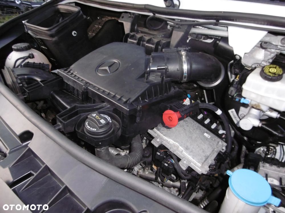 Mercedes-Benz Sprinter - 15