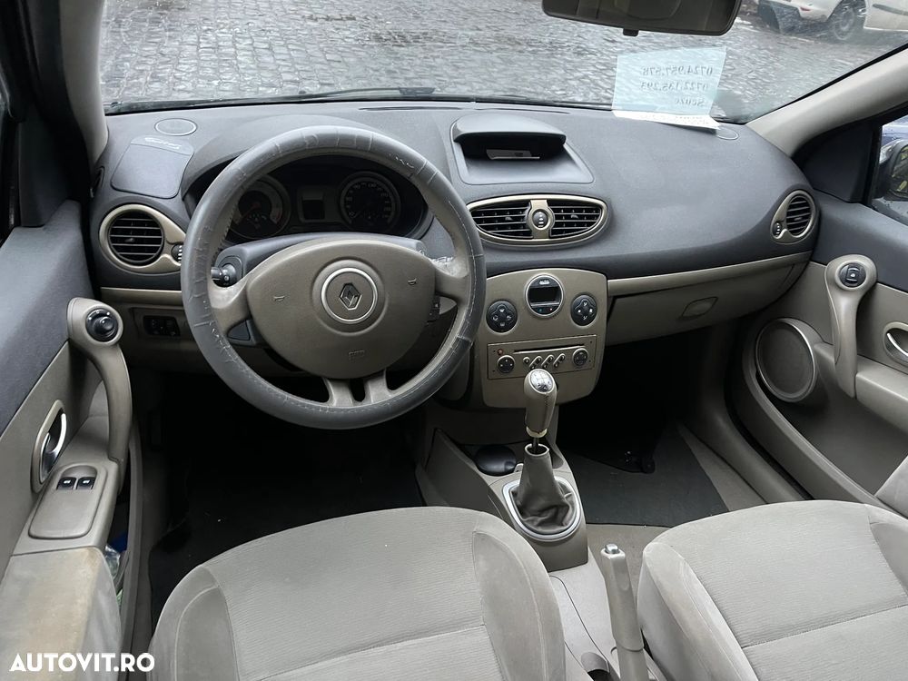 Dezmembrez Renault Clio 3 negru 2007 1,4 benzina 72KW K4J-G7 - 12