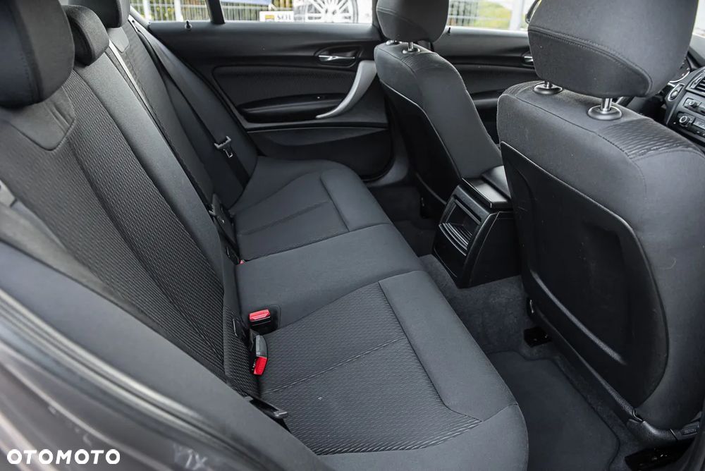BMW Seria 1 116d EfficientDynamics Edition - 24