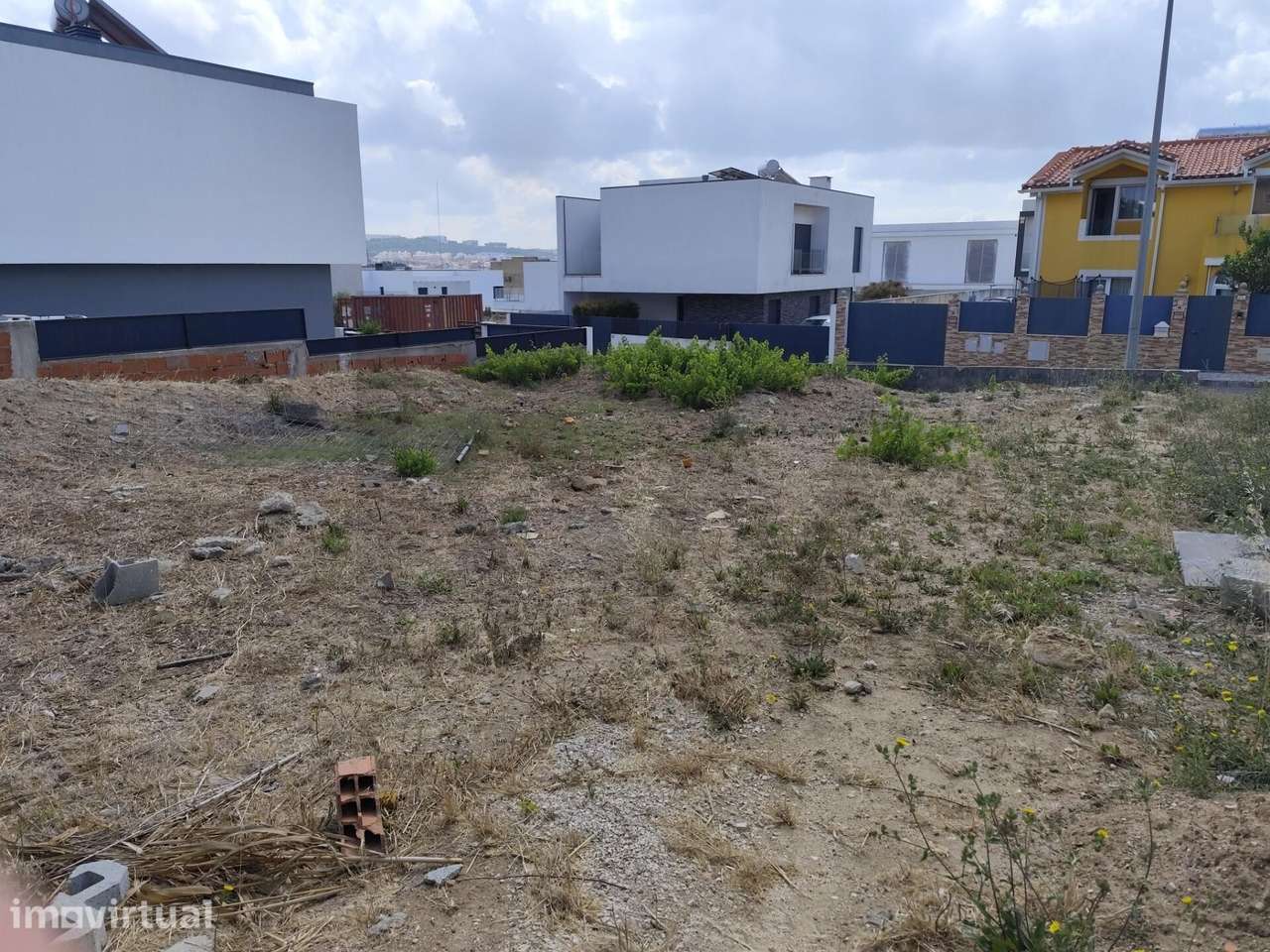 Terreno - Moradia Unifamiliar T3+1 (Suítes) - Grande imagem: 5/18