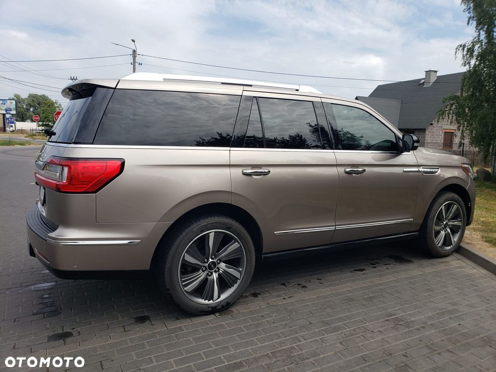 Lincoln Navigator - 4