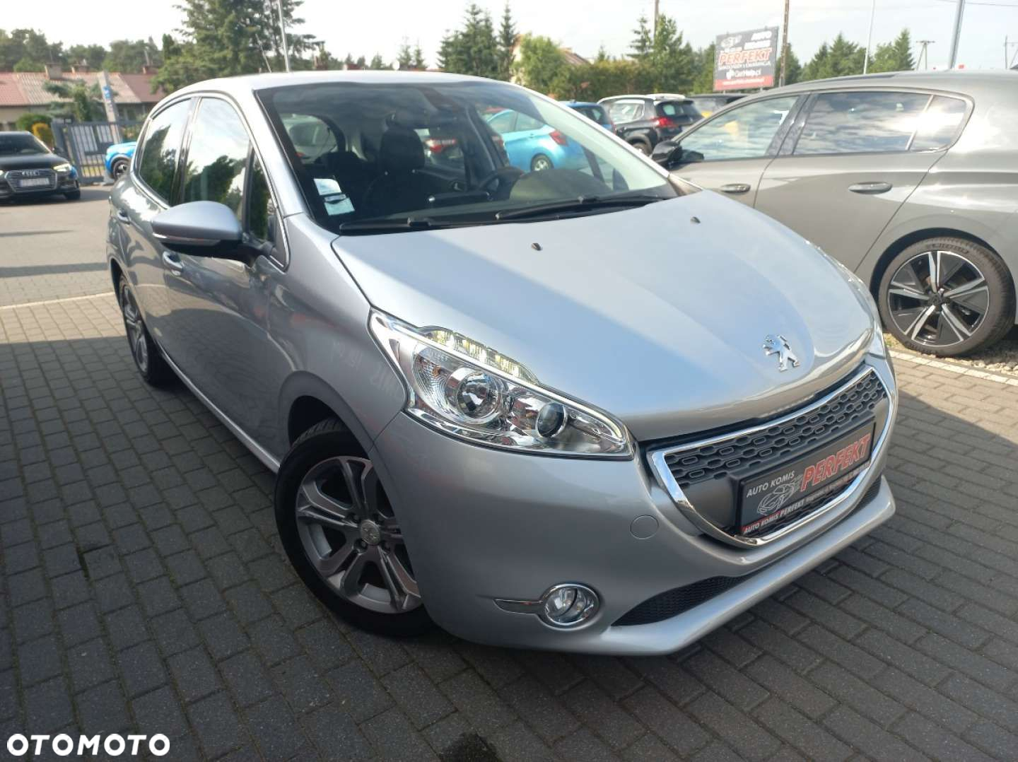 Peugeot 208 - 4