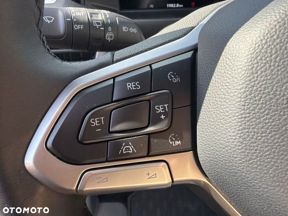 Volkswagen Nowa Caravelle Caravelle Life 8 miejsc 170 KM diesel - 18
