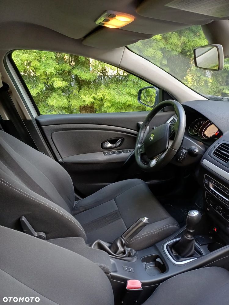 Renault Megane 1.6 16V 110 Dynamique - 11