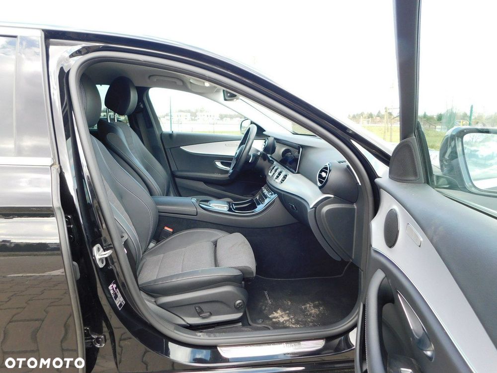 Mercedes-Benz Klasa E - 12