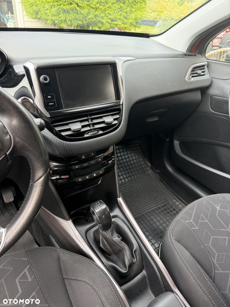 Peugeot 2008 - 5