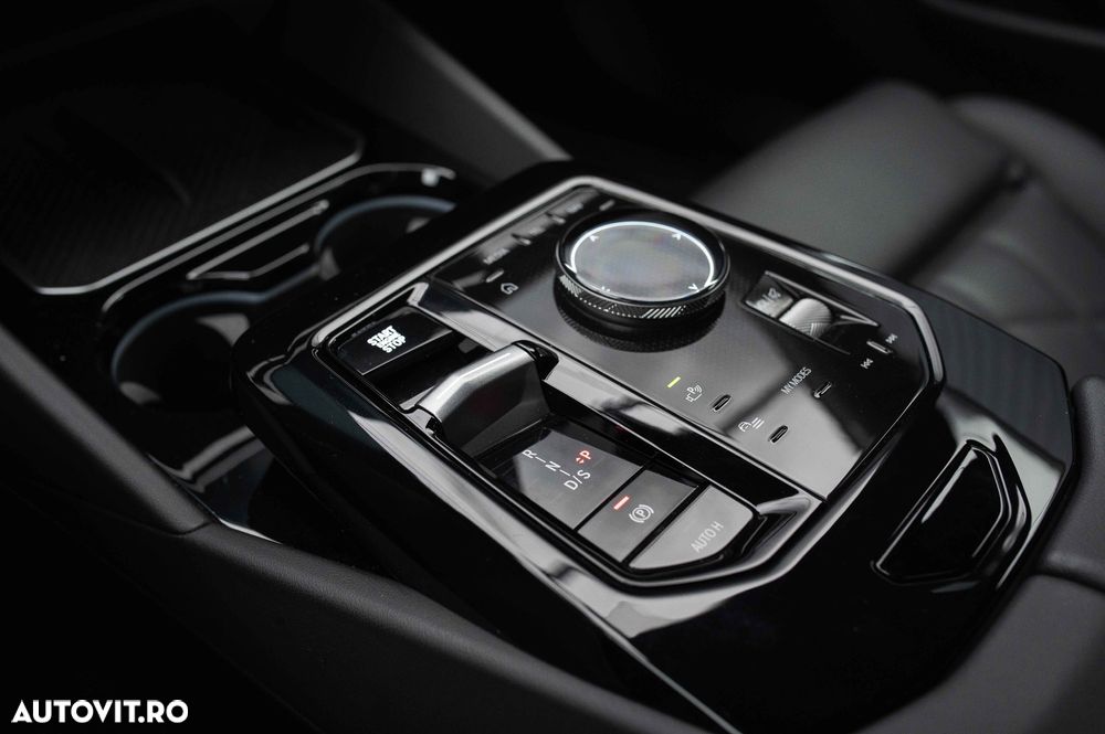 BMW Seria 5 520d AT MHEV - 36