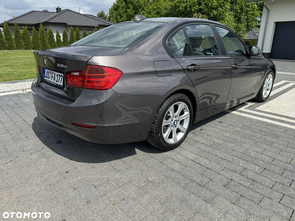 BMW Seria 3 318d Blue Performance Luxury Line - 12