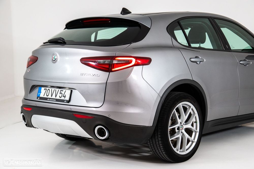 Alfa Romeo Stelvio 2.2 D Super AT8 Q4 - 11