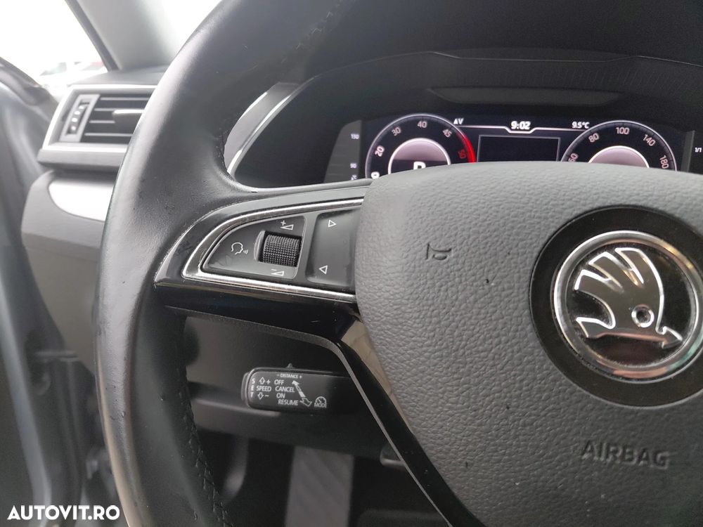 Skoda Superb 2.0 TDI DSG Style - 21