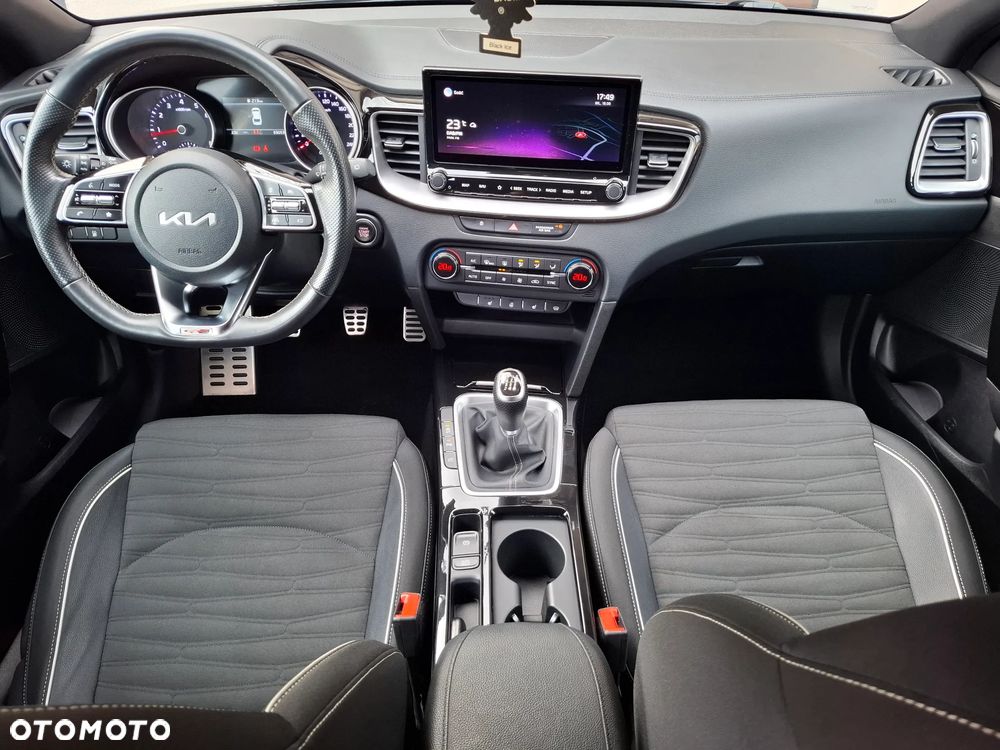 Kia ProCeed - 20