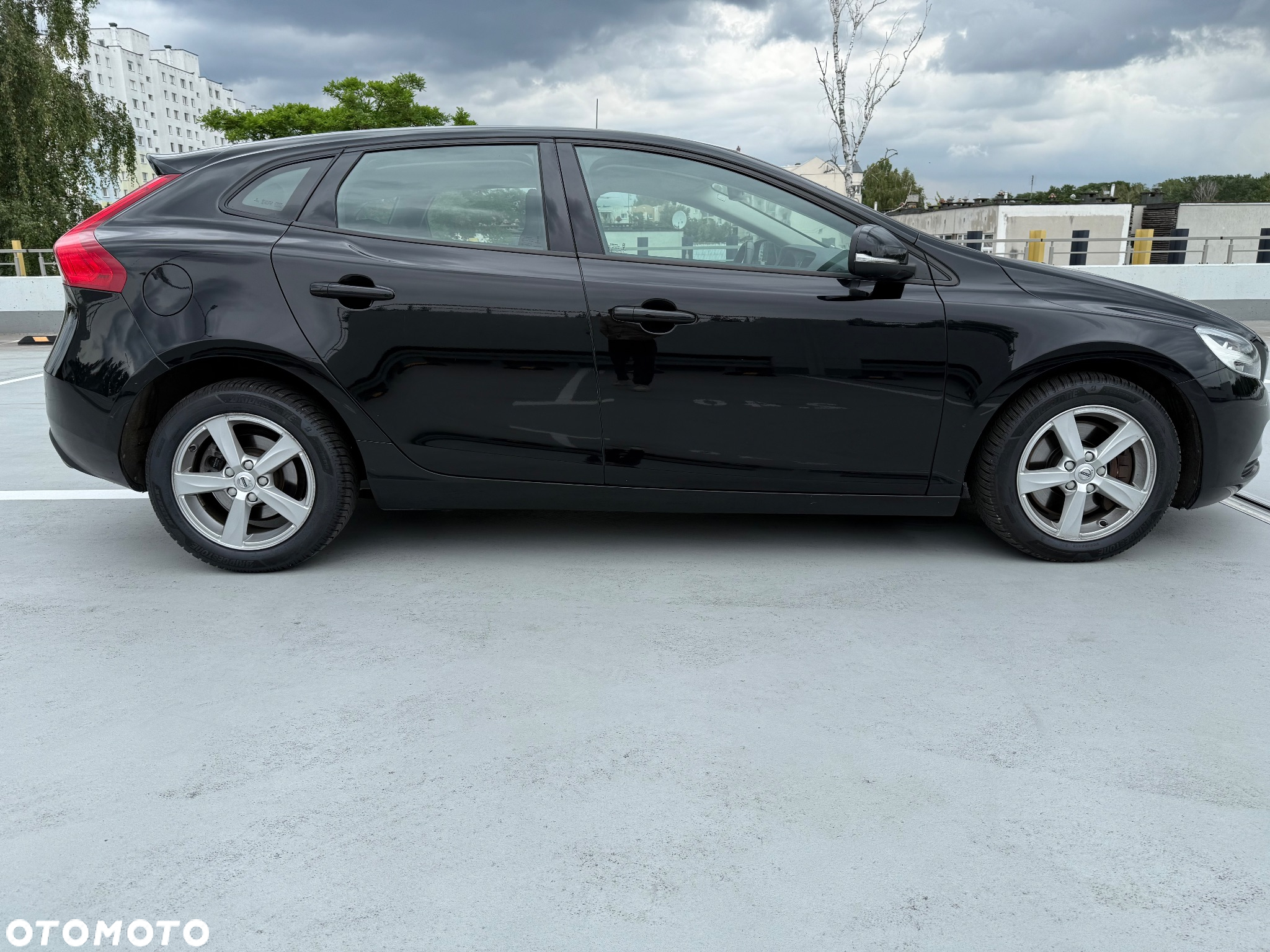 Volvo V40 D3 Drive-E Momentum - 9
